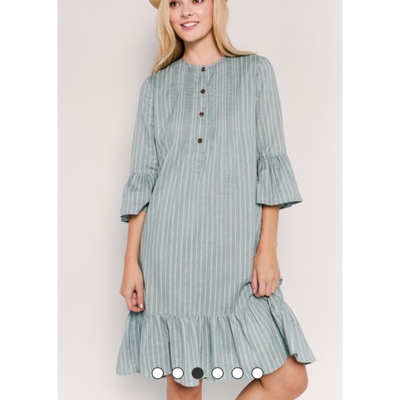 NEW! 😍 Nursing Friendly, Striped Sage Dress 👗 - Picture 2 of 3